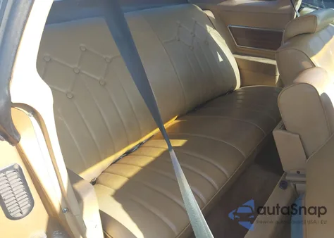 1977 Pontiac Grand Prix из США, поврежденный, VIN 2J57Y7A206199